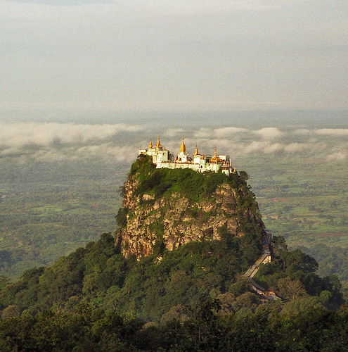 Popa Taungkalat Shrine