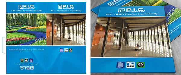 Casual Presentation Folders Mockup Template