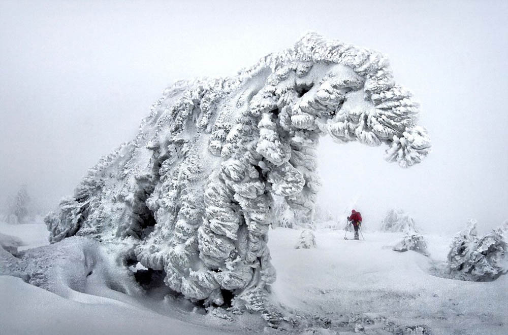 ice-and-snow-formation-of-western-russia-5