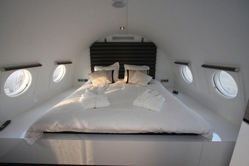 airplane_suite_11