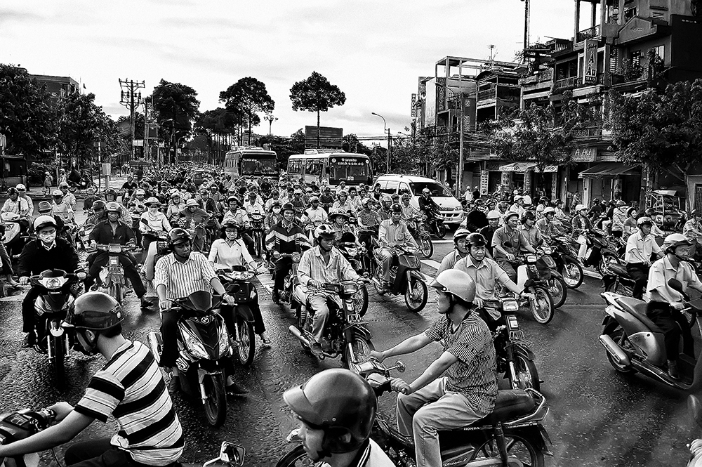 20. Morning, Ho Chi Minh City, Vietnam by davidhuiphoto / Picfair