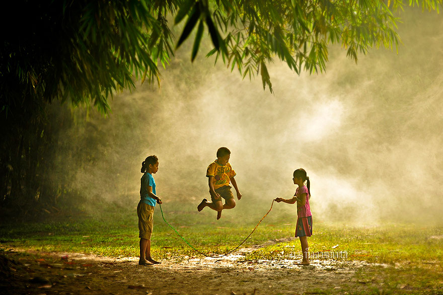children-around-the-world-indonesia