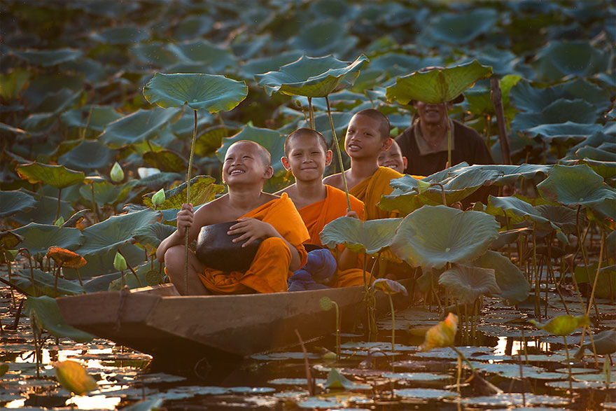 children-around-the-world-thailand