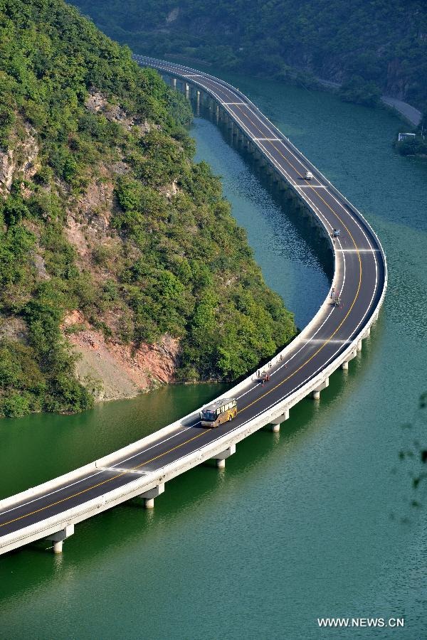 china-overwater-highway-wcth02