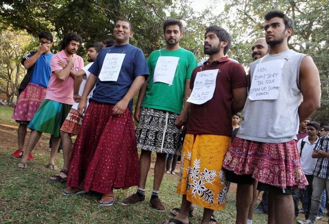 indian-men-protest