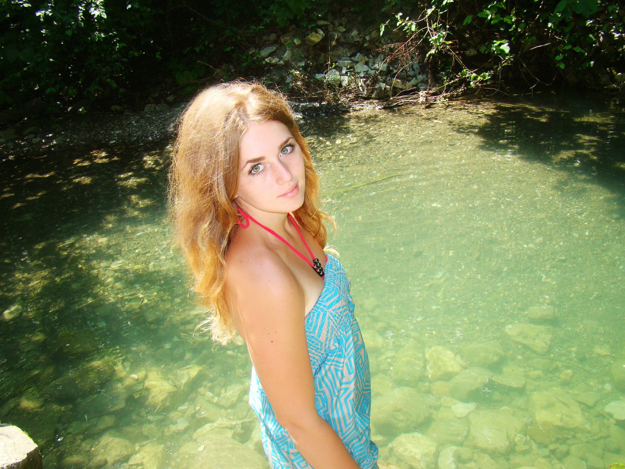 Julia Vins is a Beauty with Muscles