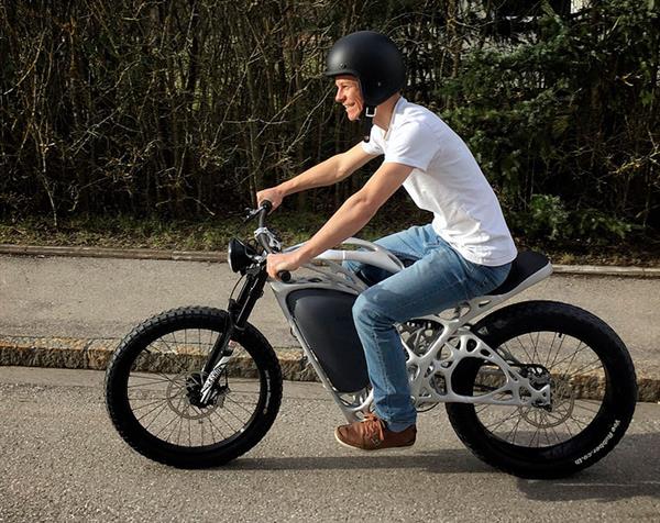 airbus-apworks-unveils-35kg-3d-printed-light-rider-motorcycle-2