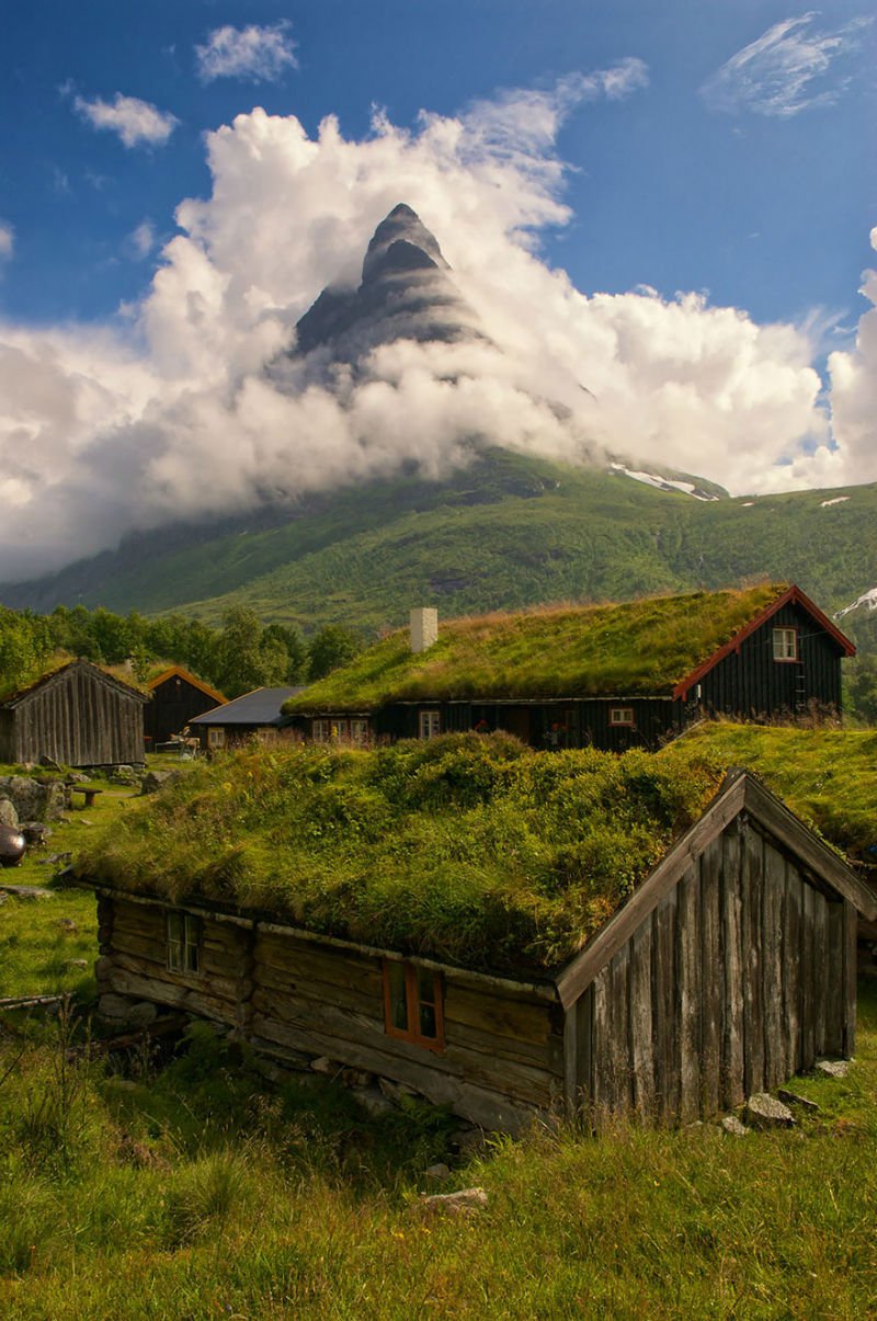 15 Gorgeous villages around the world which are just too wonderful to be real
