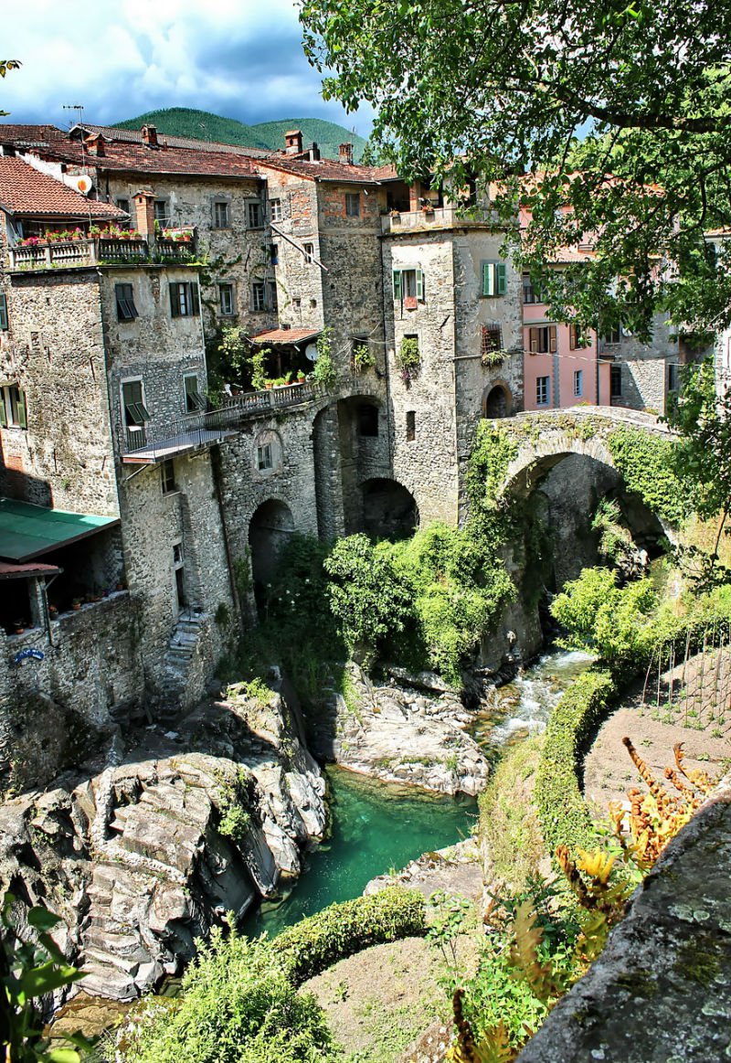 15 Gorgeous villages around the world which are just too wonderful to be real