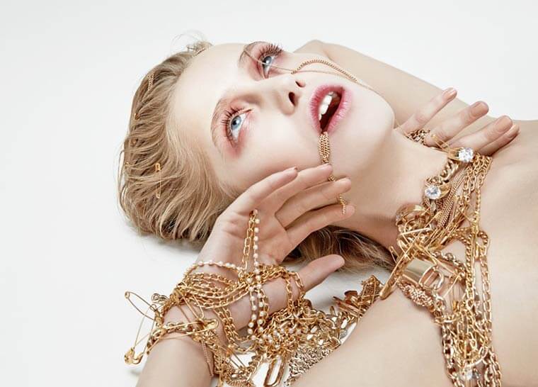 Provocative Images Show How Our Society Is Addicted To Material Wealth