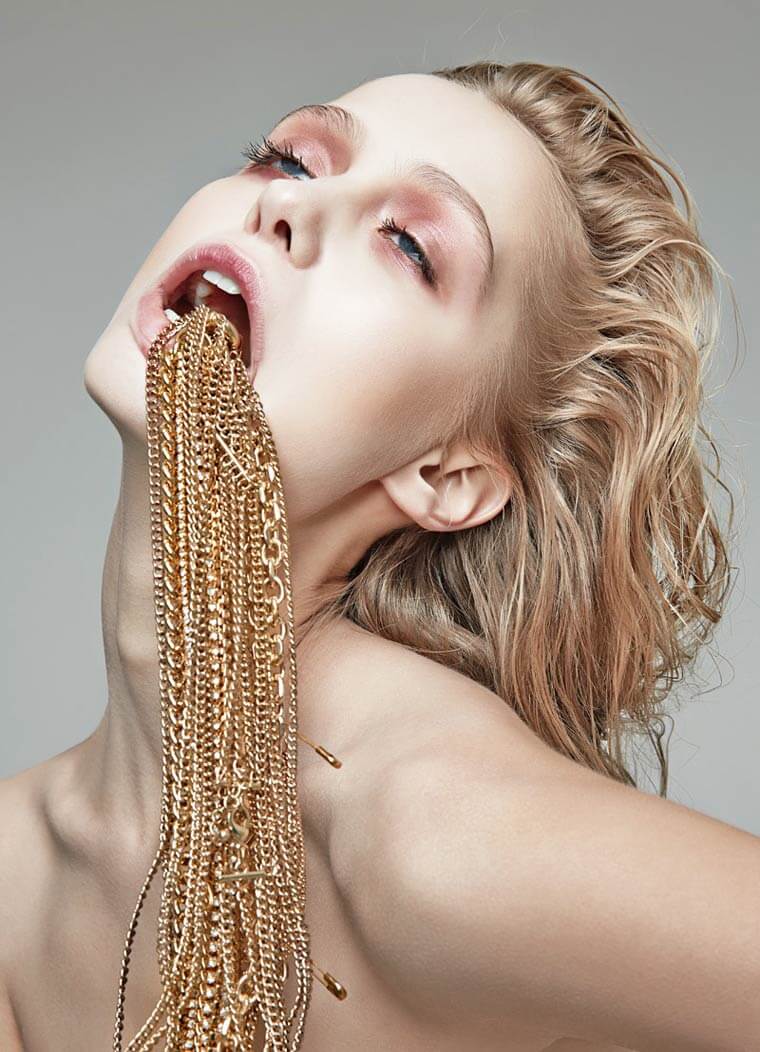 Provocative Images Show How Our Society Is Addicted To Material Wealth