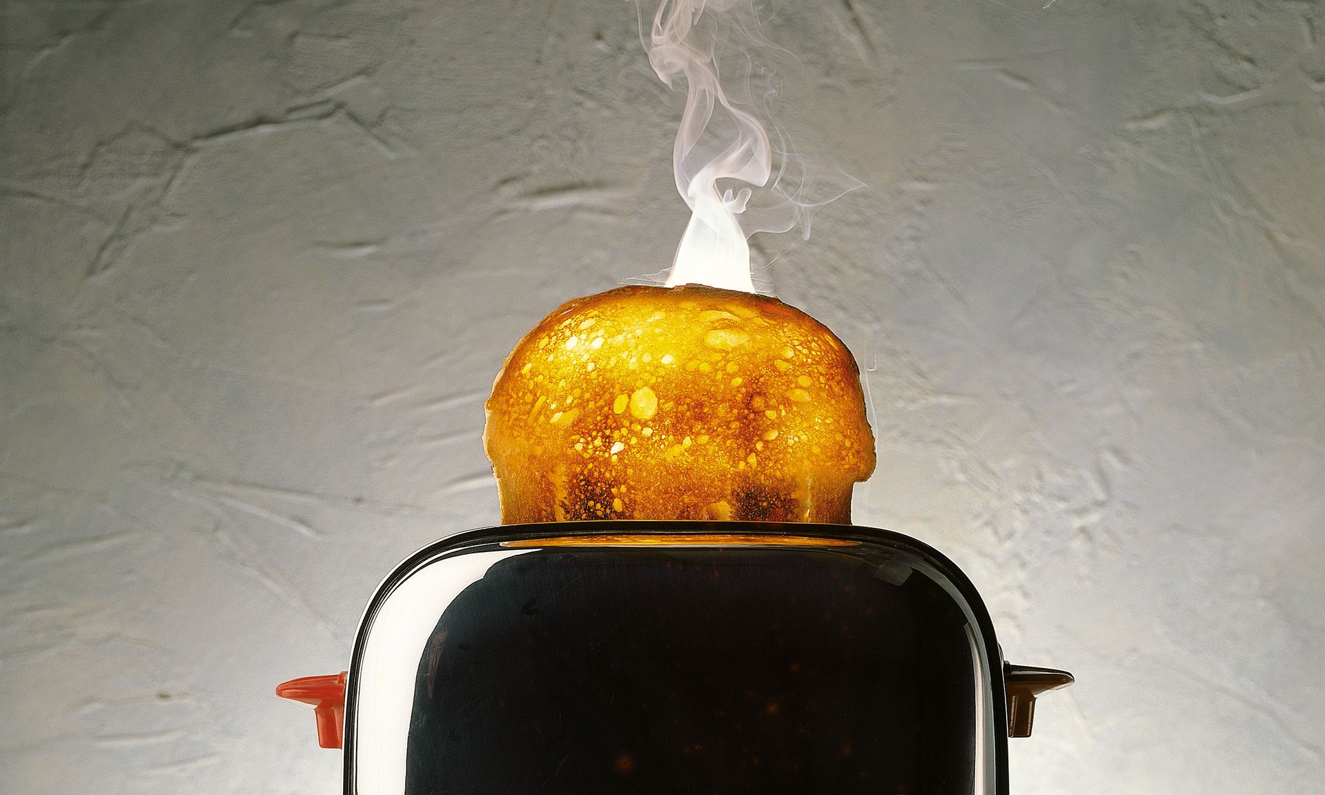 Bread, Chips, and potatoes should not be cooked to a brown color, to reduce our intake of a chemical known as Acrylamide, which could cause cancer, food scientists are warning.