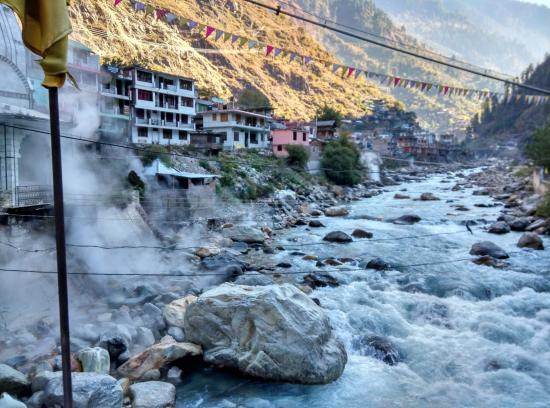 hot water springs of Manikaran